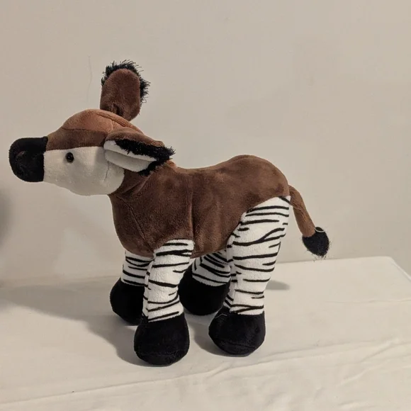 Webkinz Okapi - No Code. 10 Inches. Fair Condition. - Picture 3 of 9